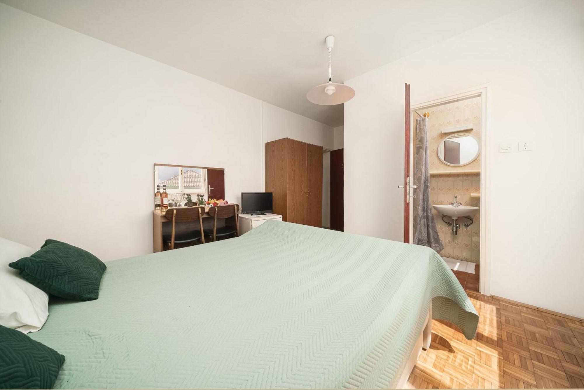 Apartment And Rooms Mrkovic Vodice Exterior foto