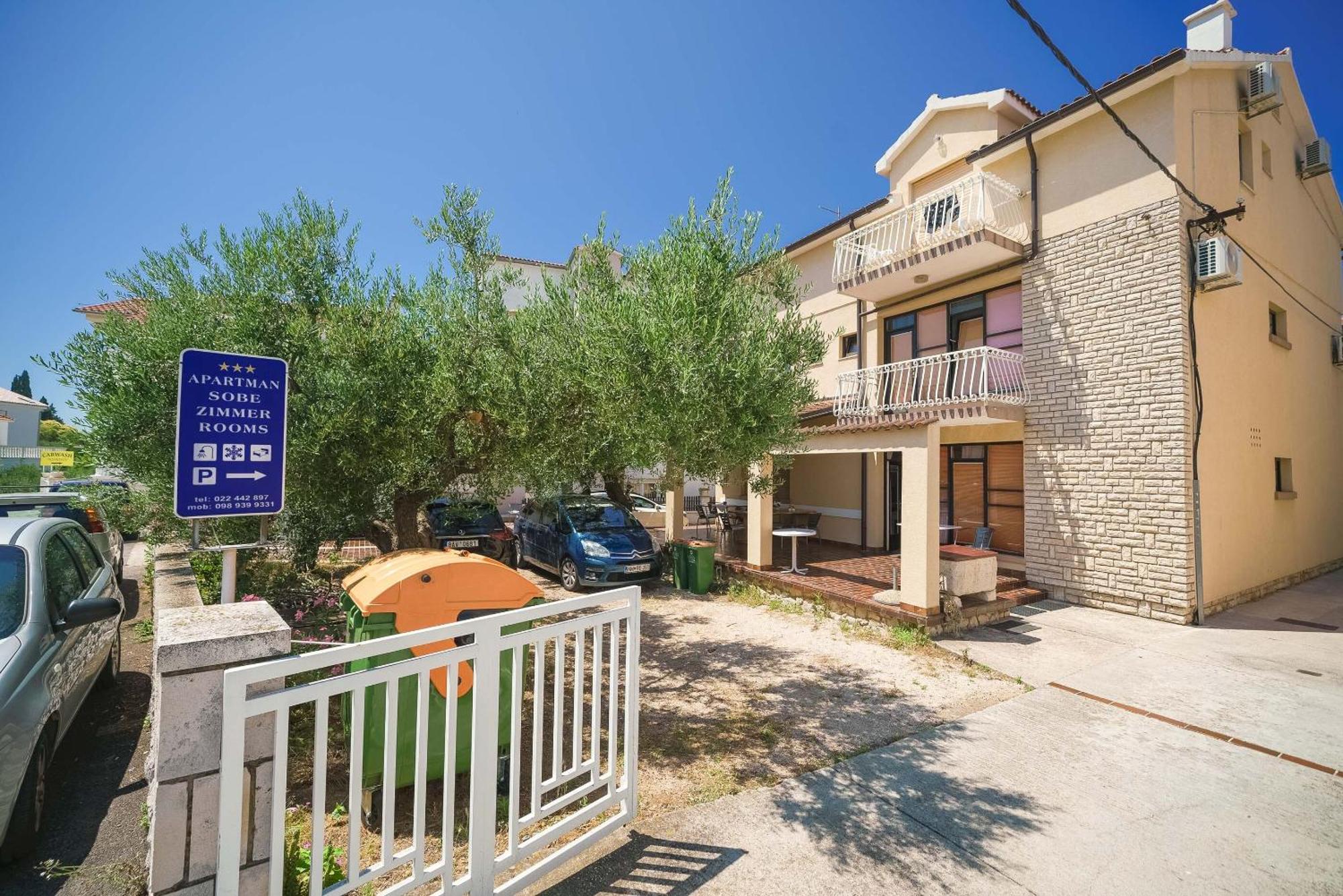 Apartment And Rooms Mrkovic Vodice Exterior foto